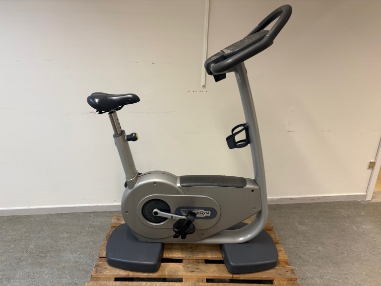 Technogym motionscykel