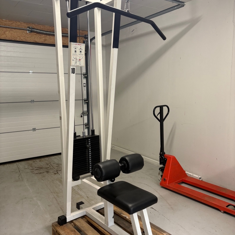 Lat pulldown