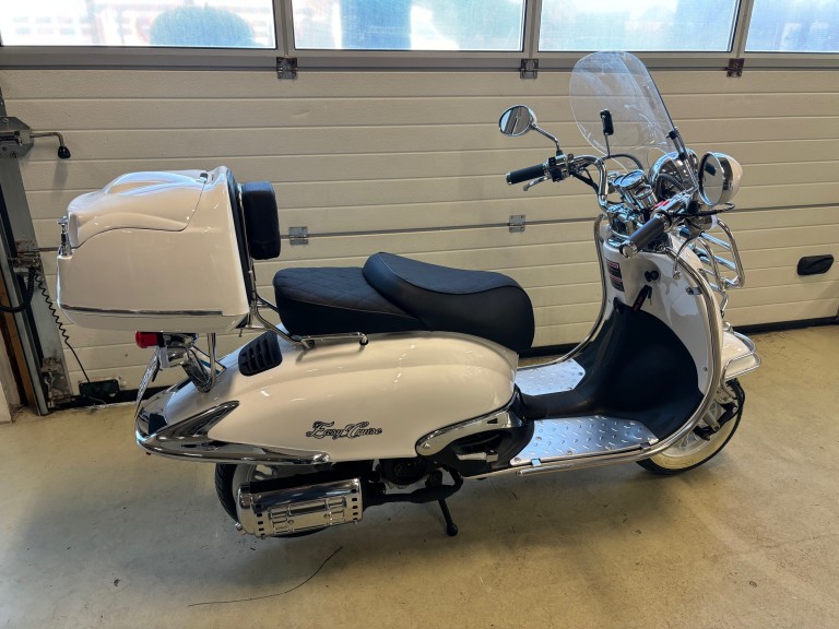 Retro Scooter 45 - fabriksny