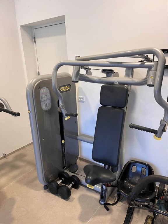 Chest press