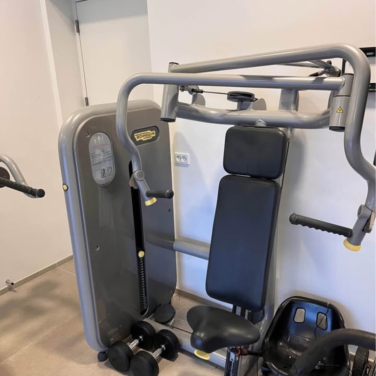 Chest press