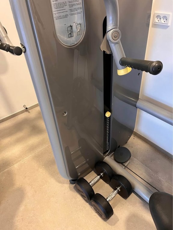 Chest press