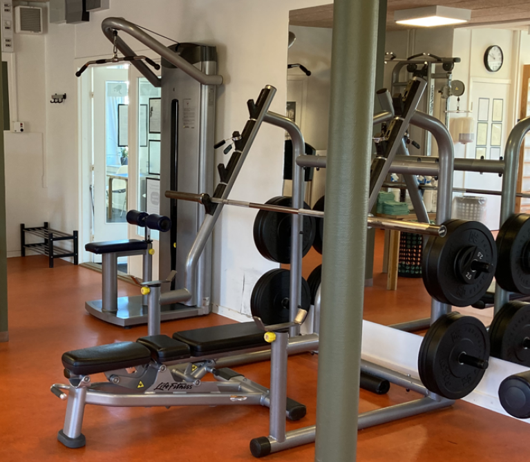 Lat pulldown